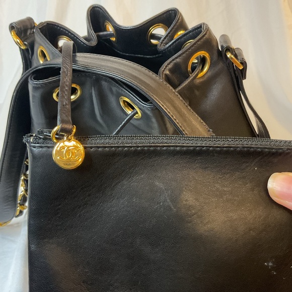 Vintage CHANEL Lambskin Bucket Bag W/Coin Purse - Picture 9 of 16